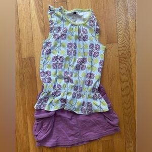 Tea collection size 7 2 piece tank and skirt. Great condition. Smoke free home.
